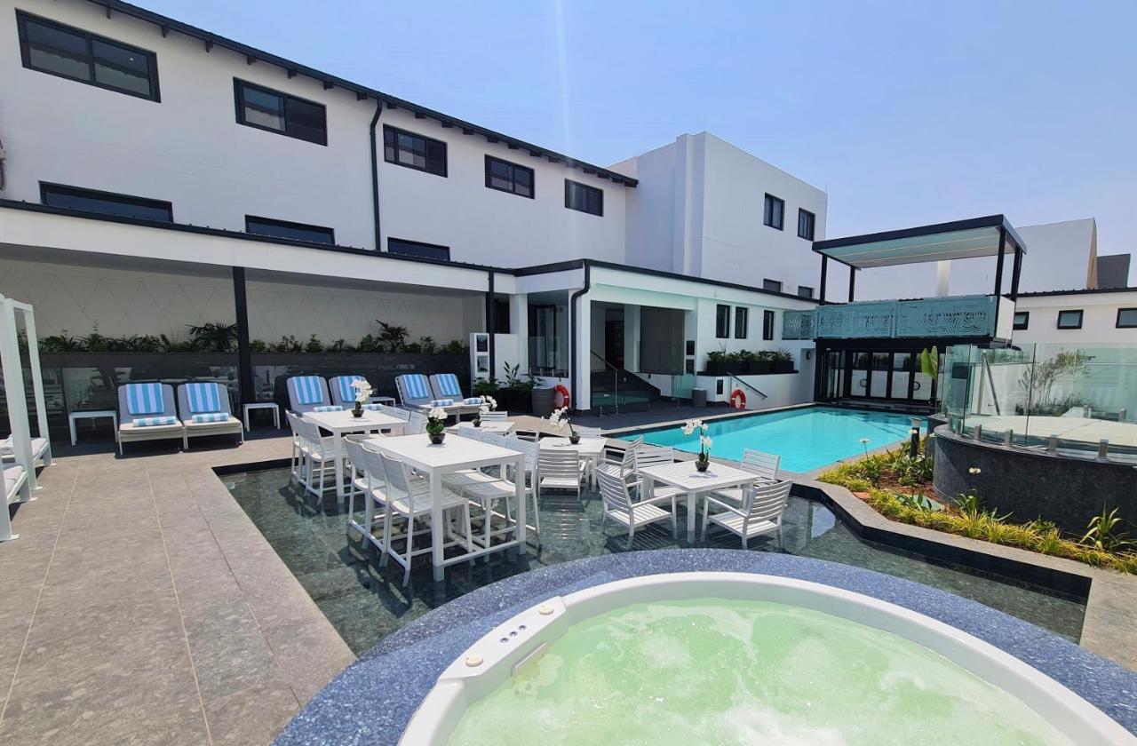 Mint Hotel 84 On Katherine โจฮันเนสเบิร์ก ภายนอก รูปภาพ