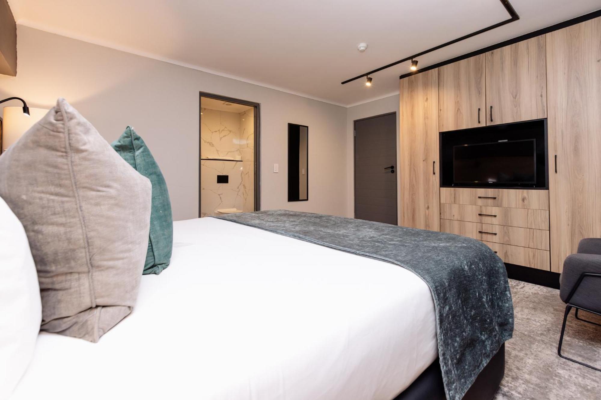 Mint Hotel 84 On Katherine โจฮันเนสเบิร์ก ภายนอก รูปภาพ
