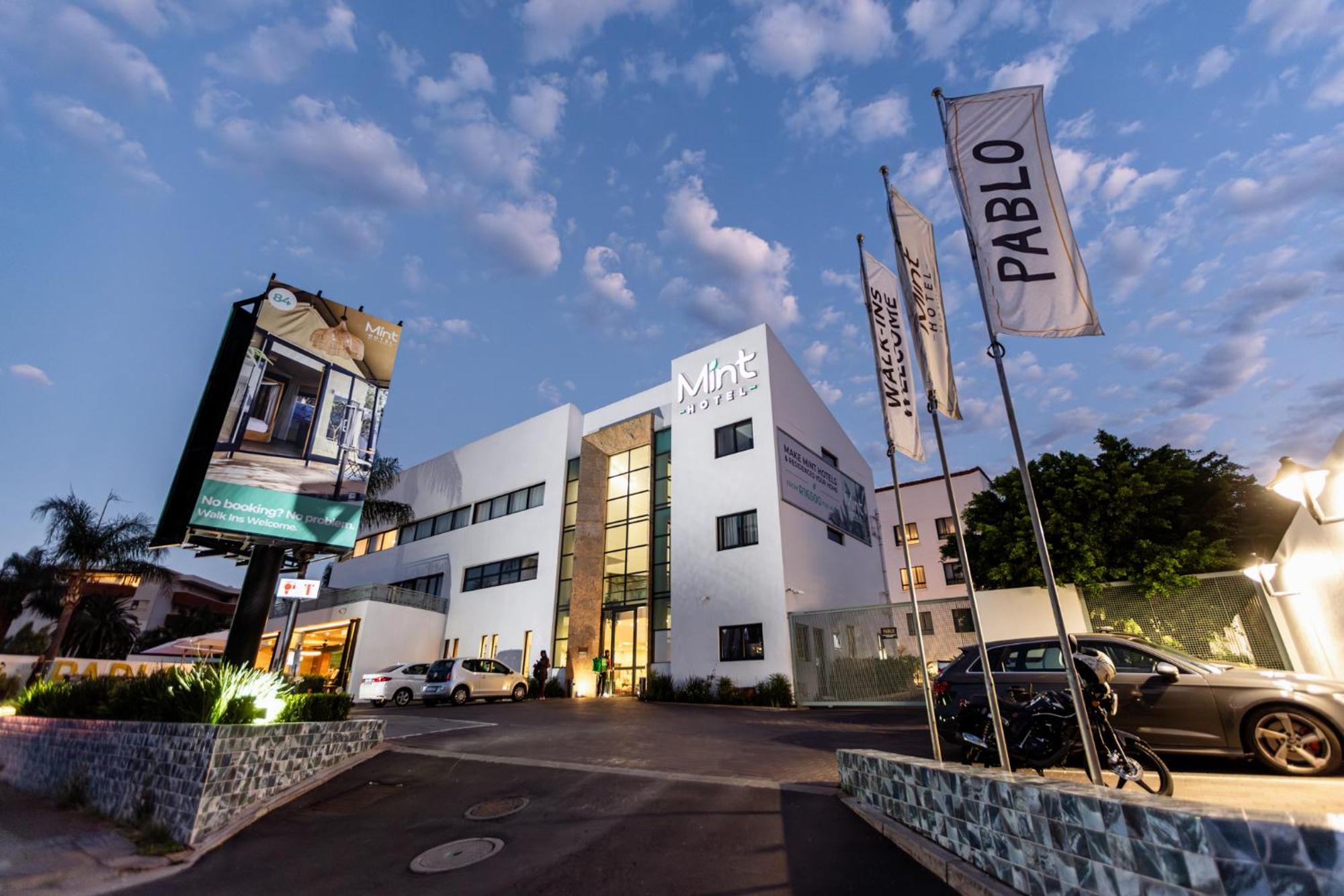 Mint Hotel 84 On Katherine โจฮันเนสเบิร์ก ภายนอก รูปภาพ