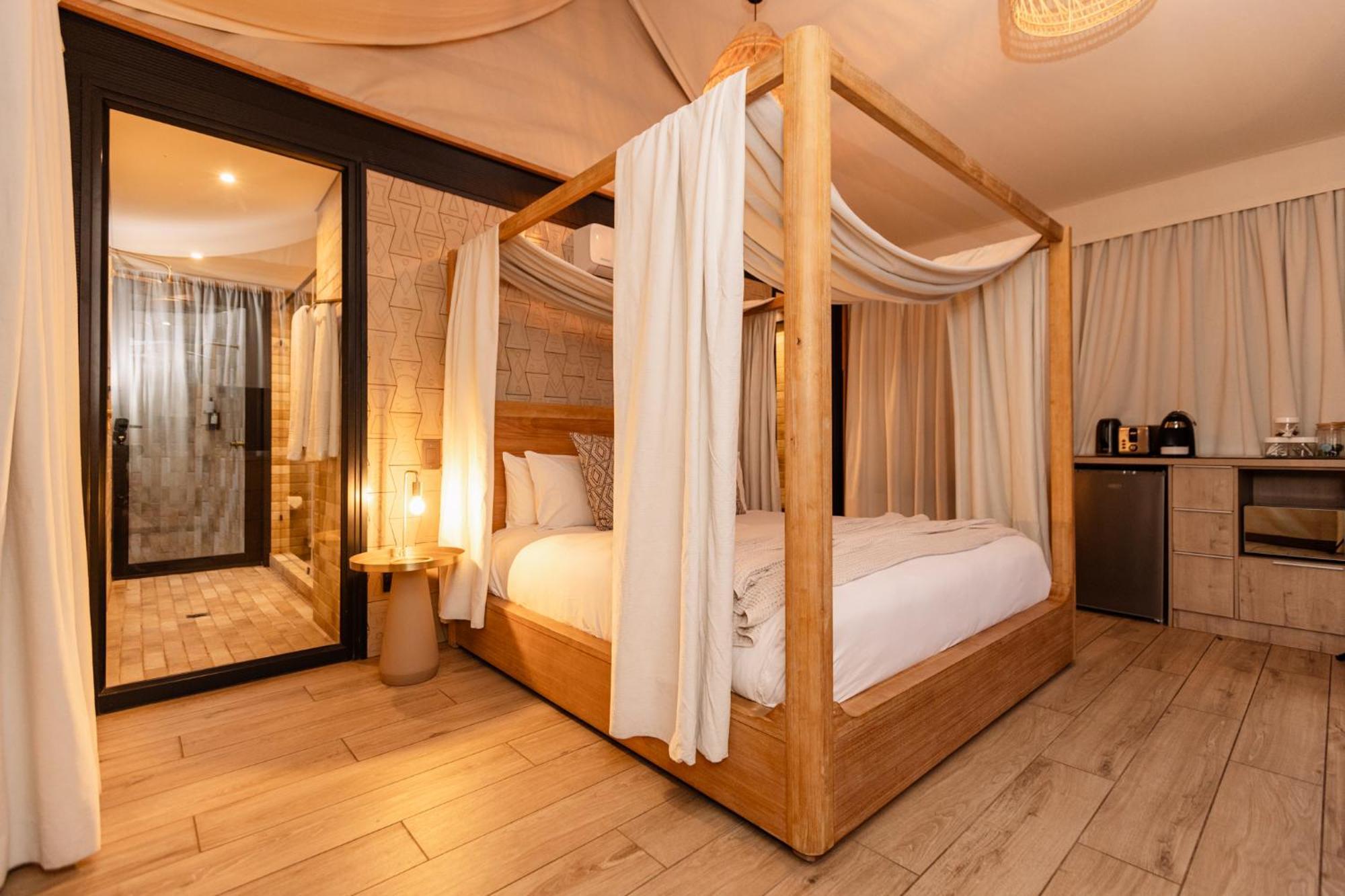 Mint Hotel 84 On Katherine โจฮันเนสเบิร์ก ภายนอก รูปภาพ